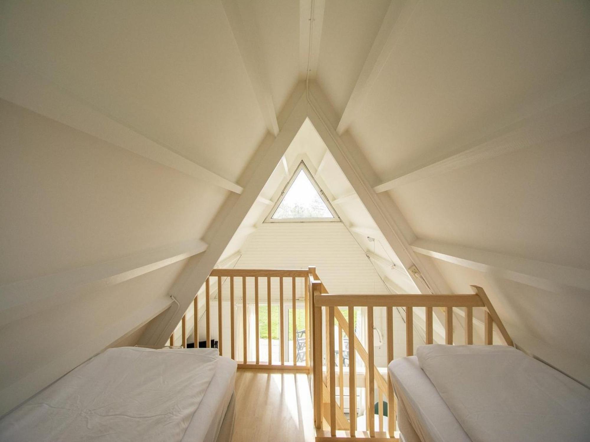 Radiant Seaside Holiday Home 칼란트소그 외부 사진